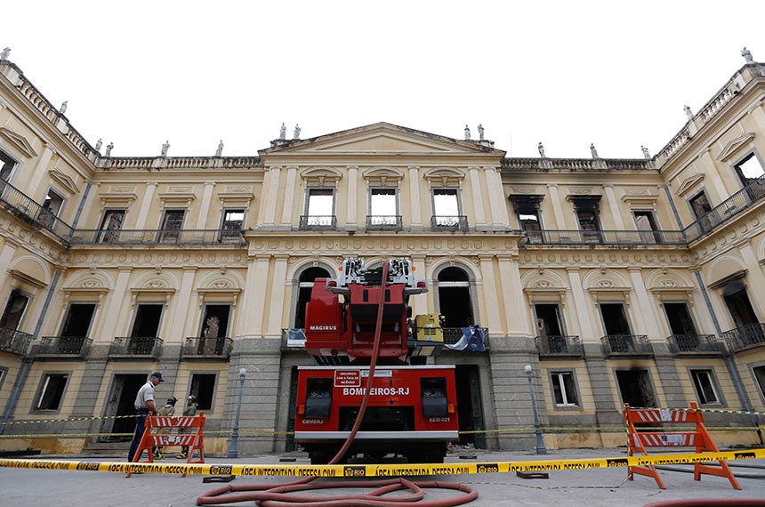 Incêndio destruiu Museu Nacional no dia 2 de setembro / Créditos: Tânia Rêgo - Agência Brasil Incêndio destruiu Museu Nacional no dia 2 de setembro