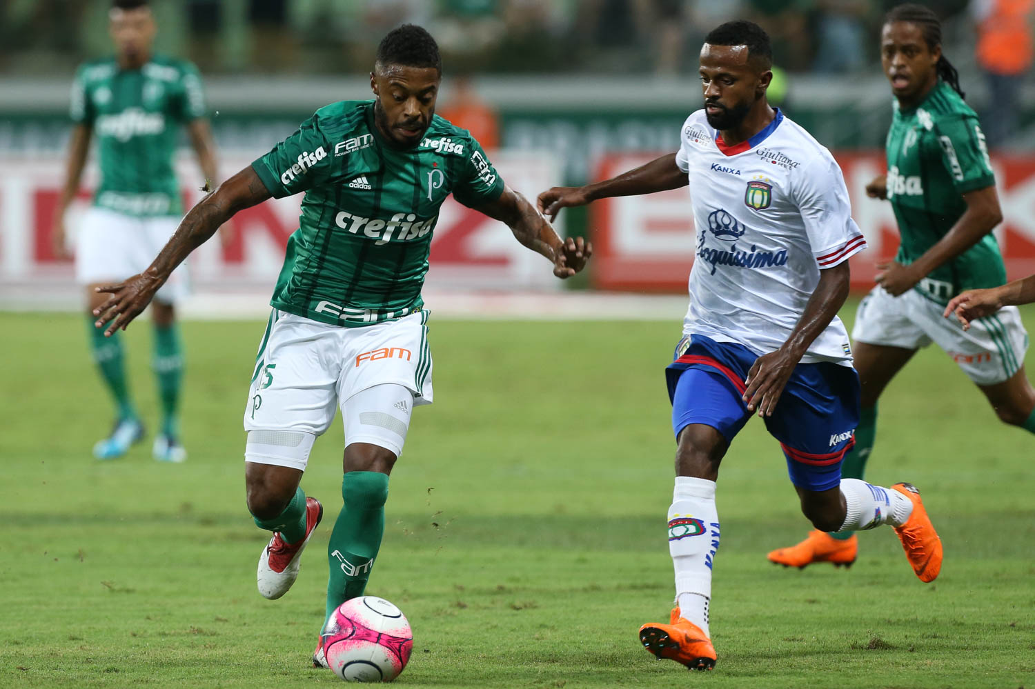 Partida é a quarta sem vitória do Palmeiras