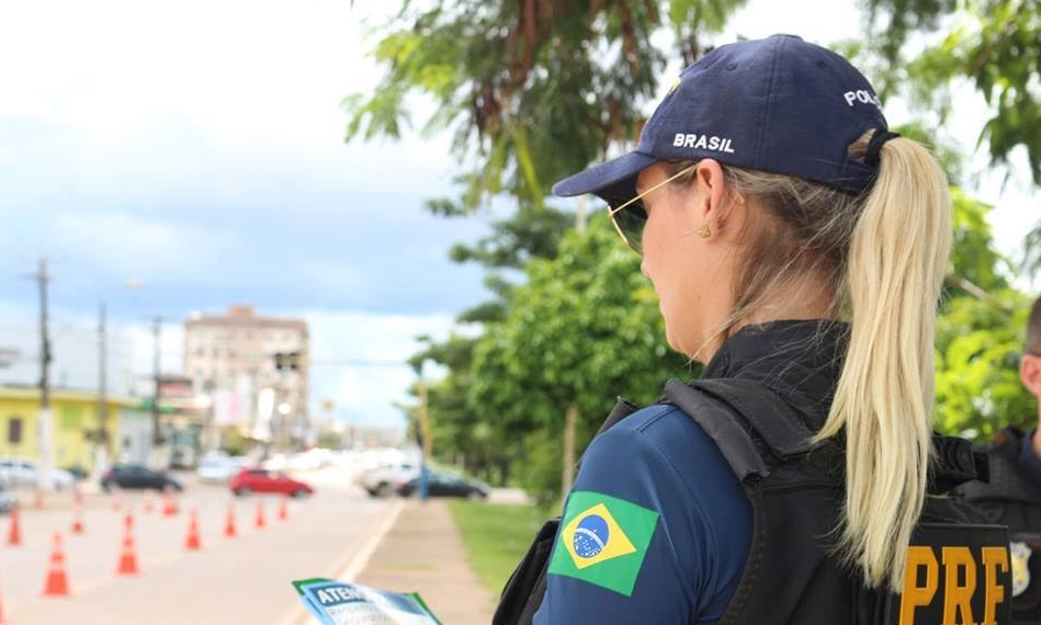 Carnaval de 2018 registrou queda no número de mortes nas estradas, de acordo com a PRF