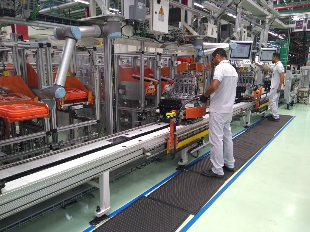 Dos 26 ramos industriais analisados, 14 apresentaram queda segundo o IBGE