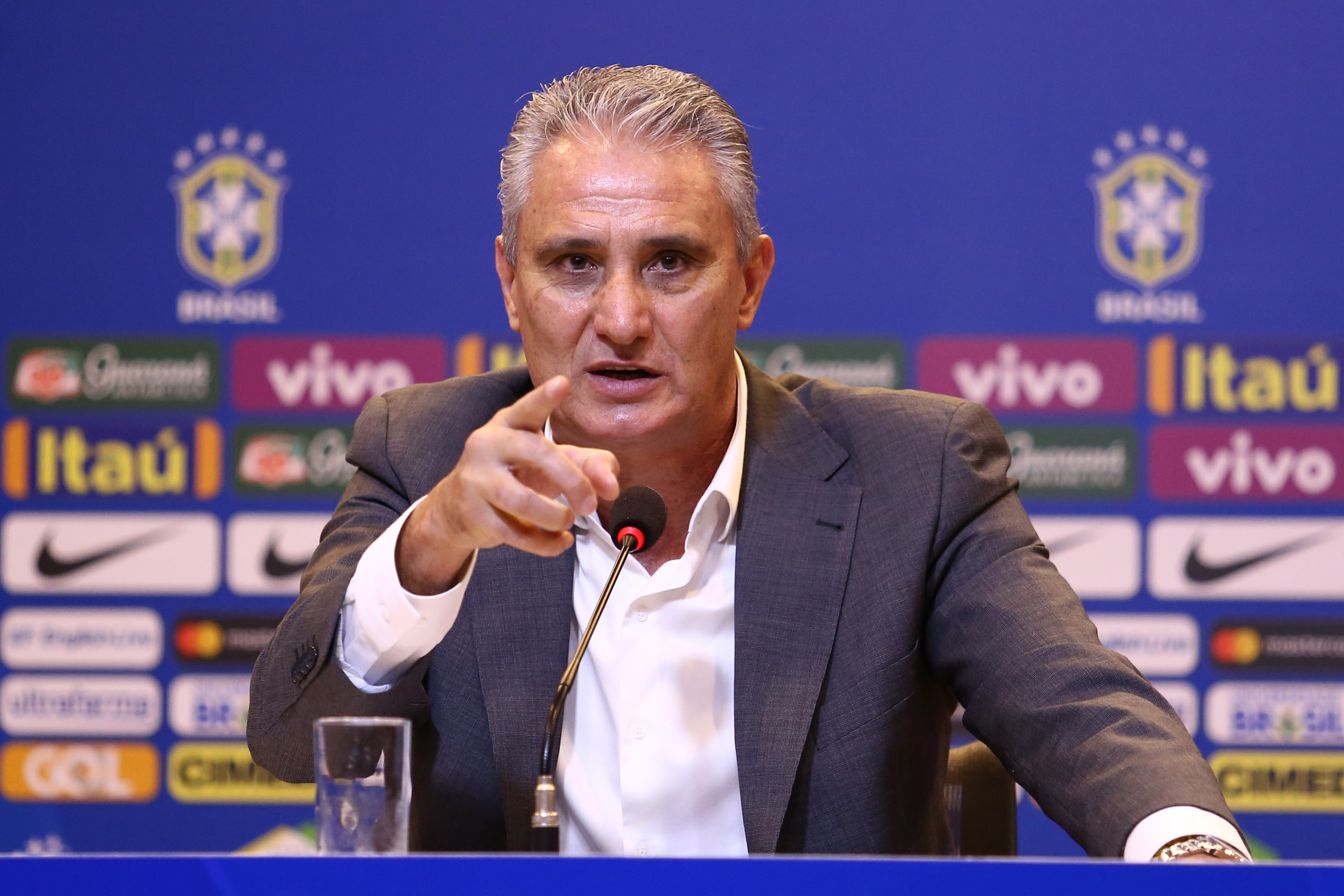 Tite divulgou nesta segunda (14) o nome dos 23 jogadores convocados para a Copa do Mundo