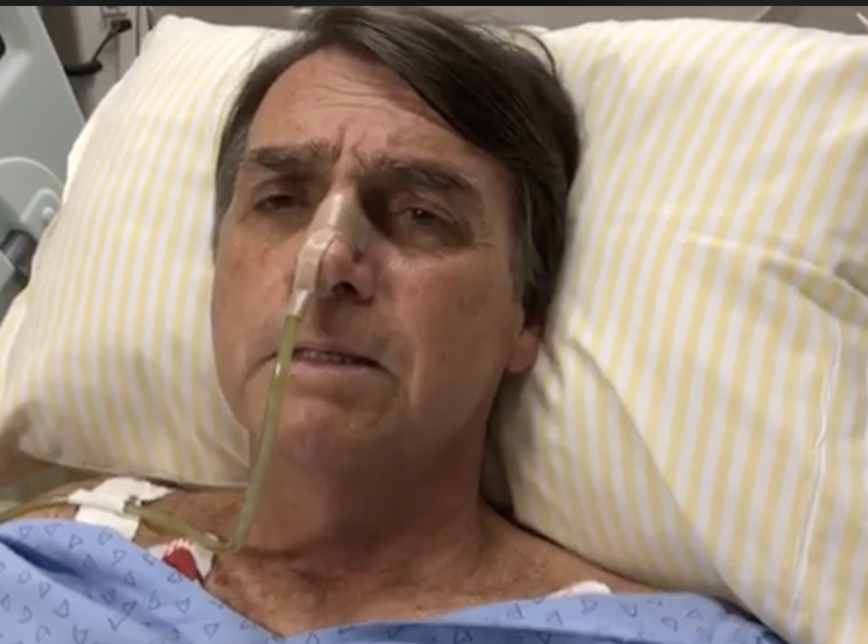 Bolsonaro fez transmissão pelo Facebook para mais de 250 mil pessoas / Créditos: Reprodução Facebook Bolsonaro fez transmissão pelo Facebook para mais de 250 mil pessoas