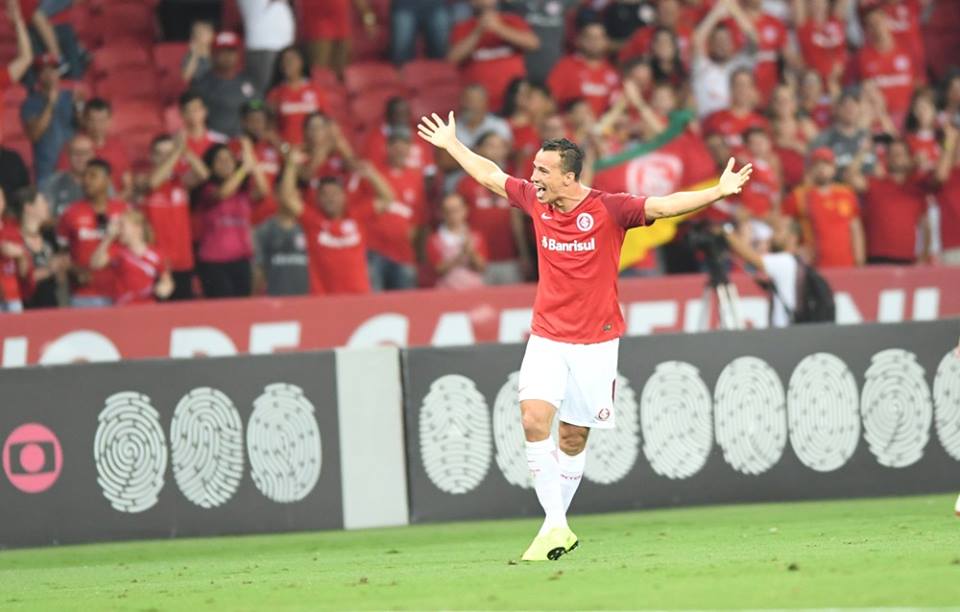 Inter bate América de Minas e mantém viva briga pelo título