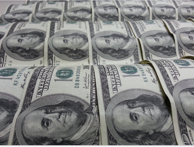 Dólar apresentou queda após resultados do primeiro turno