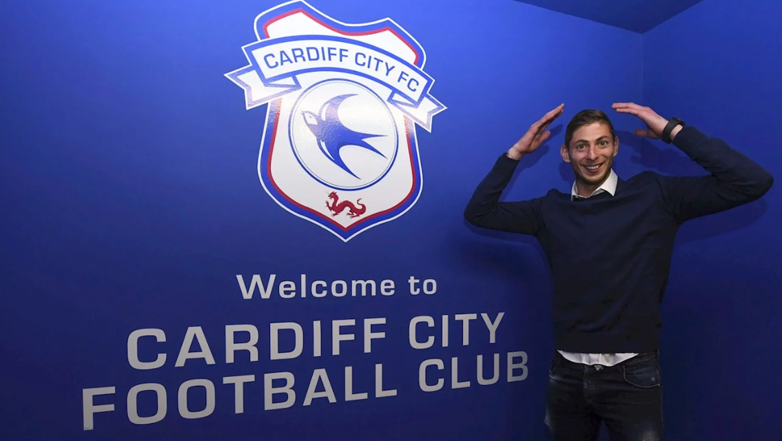 Emiliano Sala em apresentação ao Cardiff City