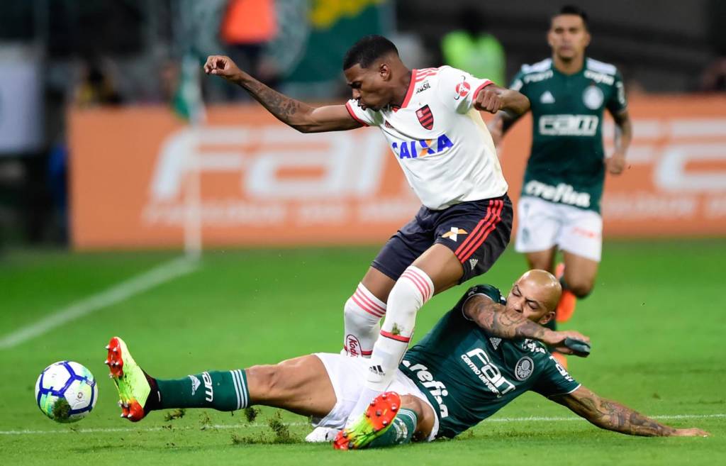 Em caso de vitória, Flamengo pode ficar a um ponto do líder Palmeiras