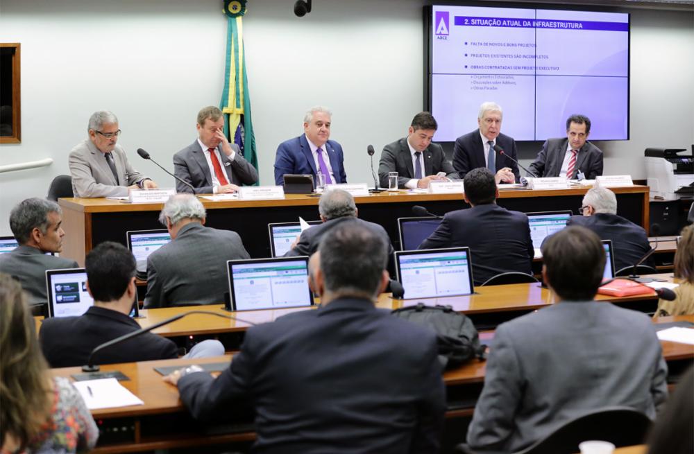 Audiência Pública da Comissão Especial que analisa a Nova Lei de Licitações