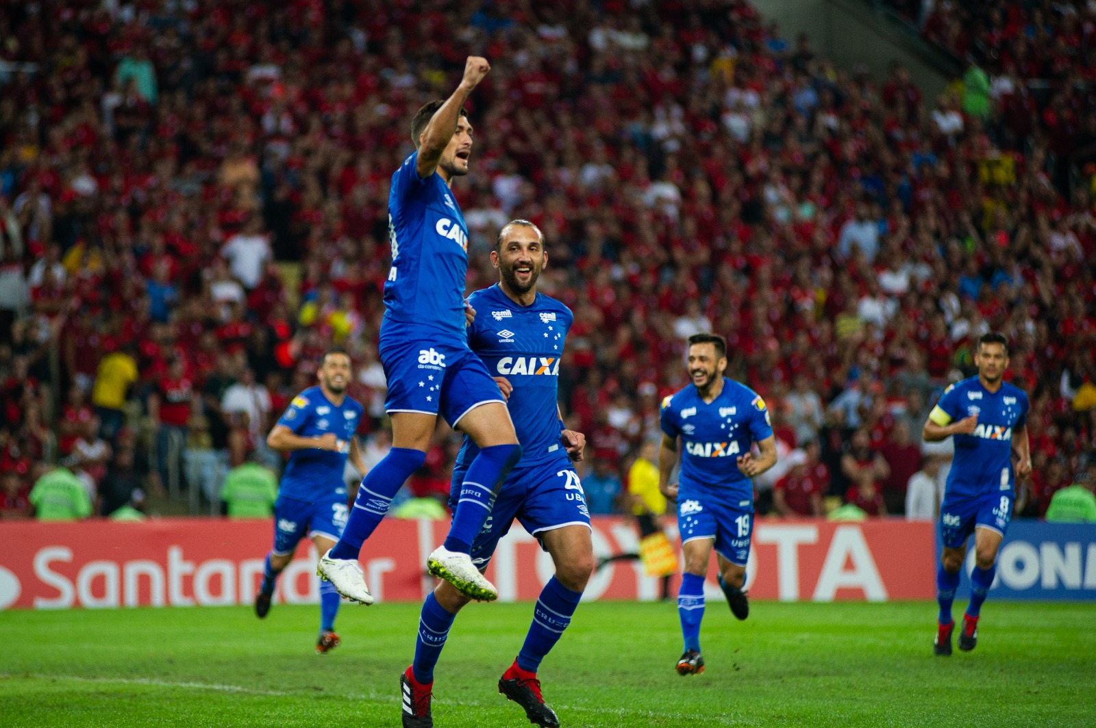 Arrascaeta abriu o placar para a vitória do Cruzeiro diante do Flamengo