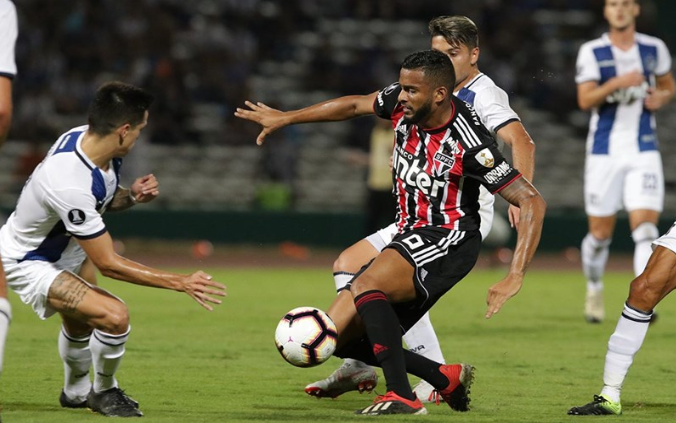 Talleres bate São Paulo por 2 a 0 na pré-Libertadores