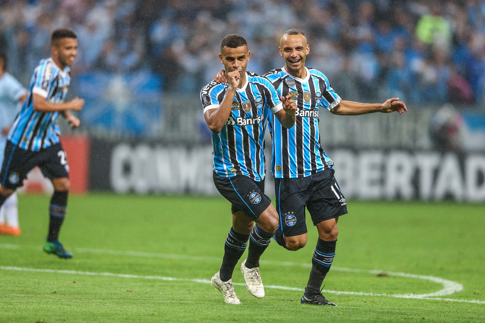 Grêmio goleou o Atlético Tucumán e está na semifinal da Libertadores