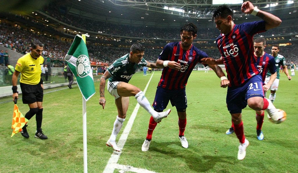 Palmeiras perdeu para o Cerro Porteño, mas ficou com a vaga nas quartas
