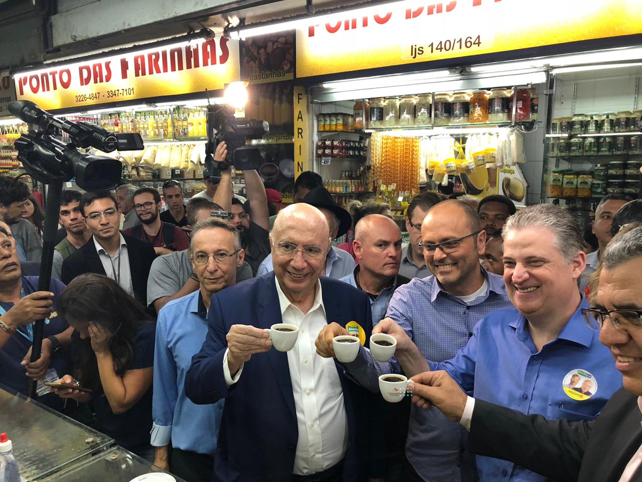 Meirelles afirma que ele é o candidato contra os extremos e de centro