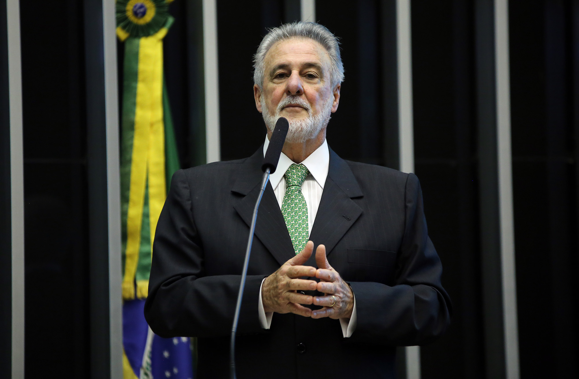 Deputado Carlos Melles é a favor da sanção do PL ainda em 2018