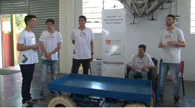 Os alunos do Instituto SENAI de Inovação em Metalmecânica, localizado em São Leopoldo, desenvolveram um carro elétrico voltado para o transporte de blocos de disco / Foto: Reprodução Os alunos do Instituto SENAI de Inovação em Metalmecânica, localizado em São Leopoldo, desenvolveram um carro elétrico voltado para o transporte de blocos de disco