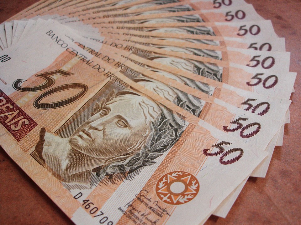 Mais de 48 milhões de trabalhadores devem receber o 13º até o dia 20 de dezembro