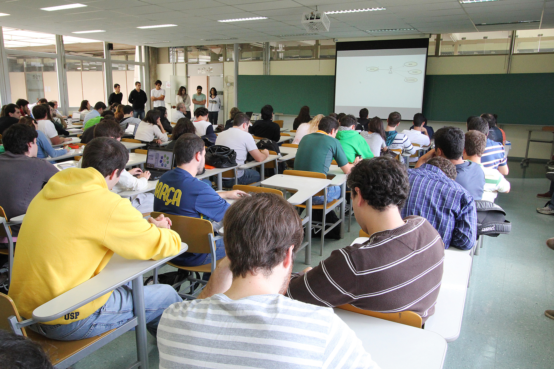 Novo Ensino Médio ainda deve ser aprimorado para obter resultados significativos em sala de aula - Foto: EBC Novo Ensino Médio ainda deve ser aprimorado para obter resultados significativos em sala de aula