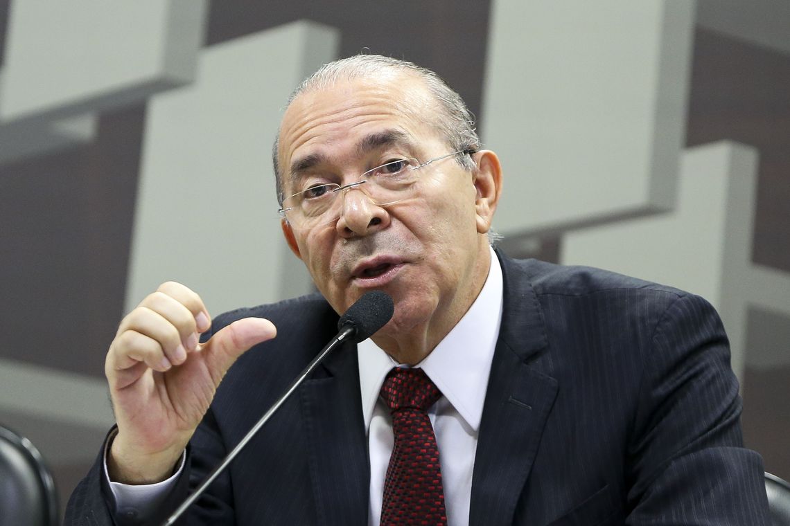Ministro Eliseu Padilha irá acumular os dois cargos interinamente