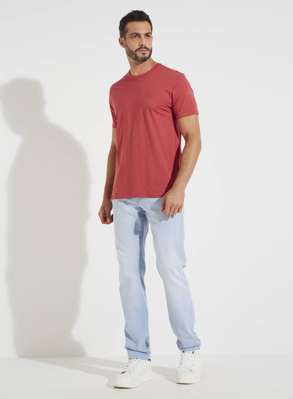 CAMISETA FORUM M VERMELHO ZOE