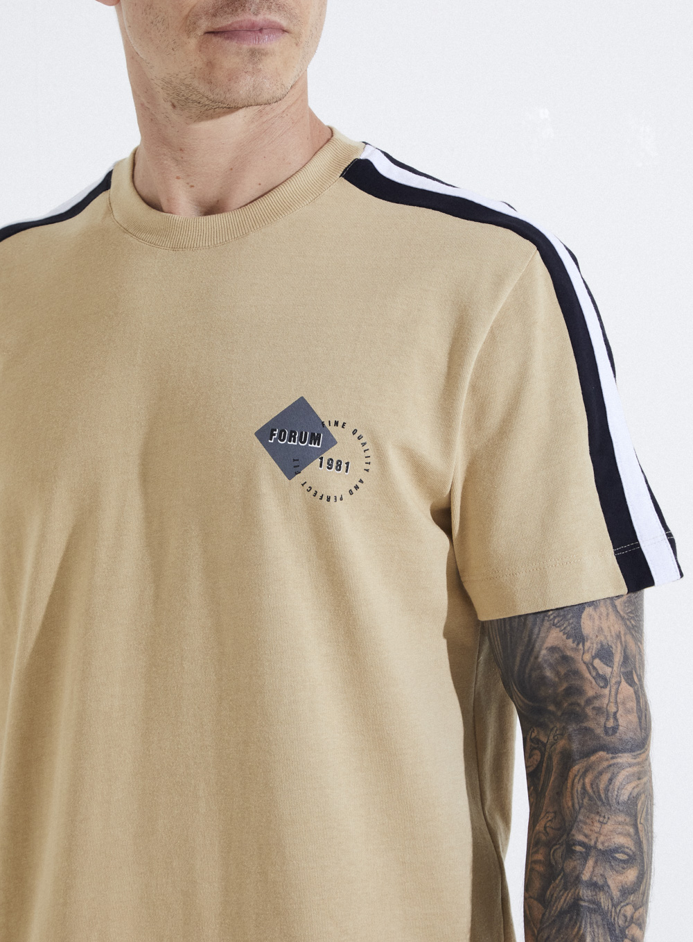 CAMISETA FORUM M BEGE INCENSE
