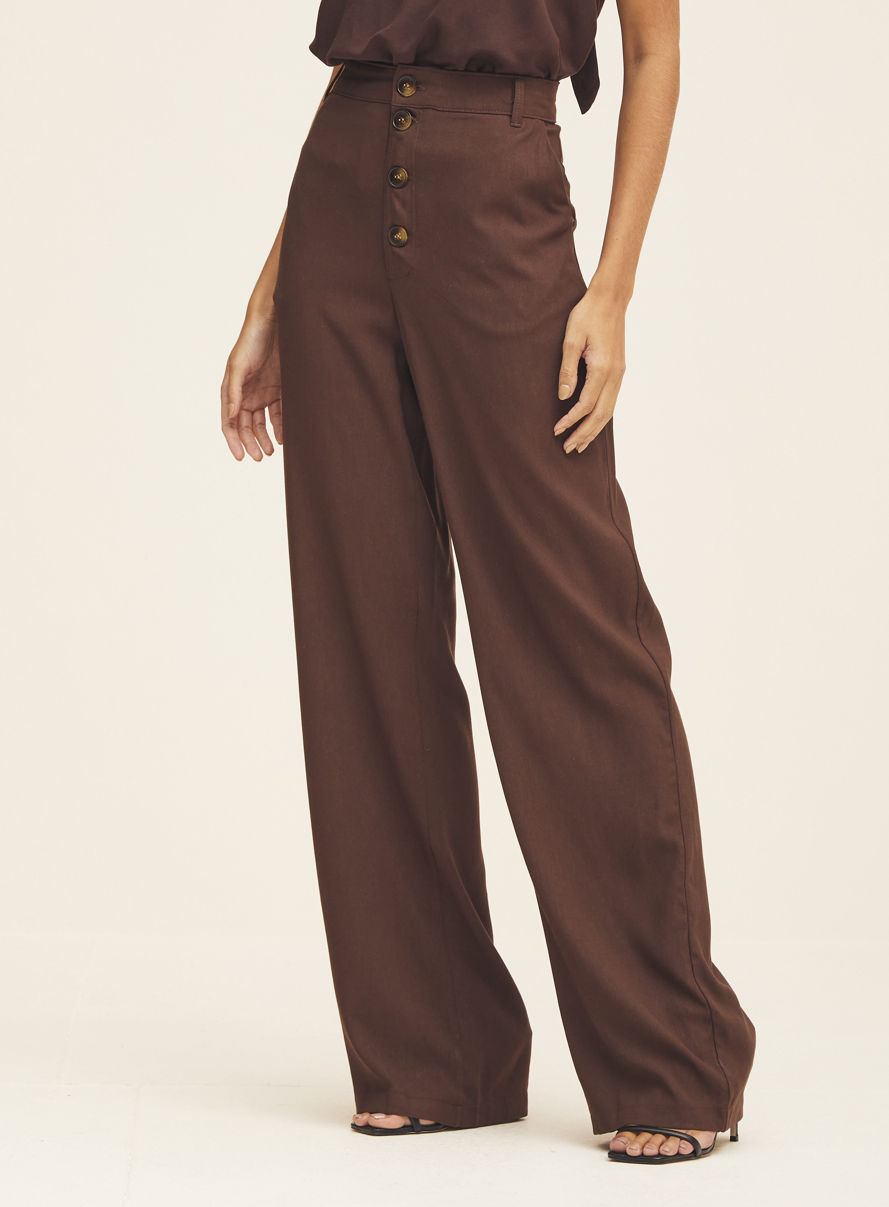 CALÇA LINHO 40 MARROM