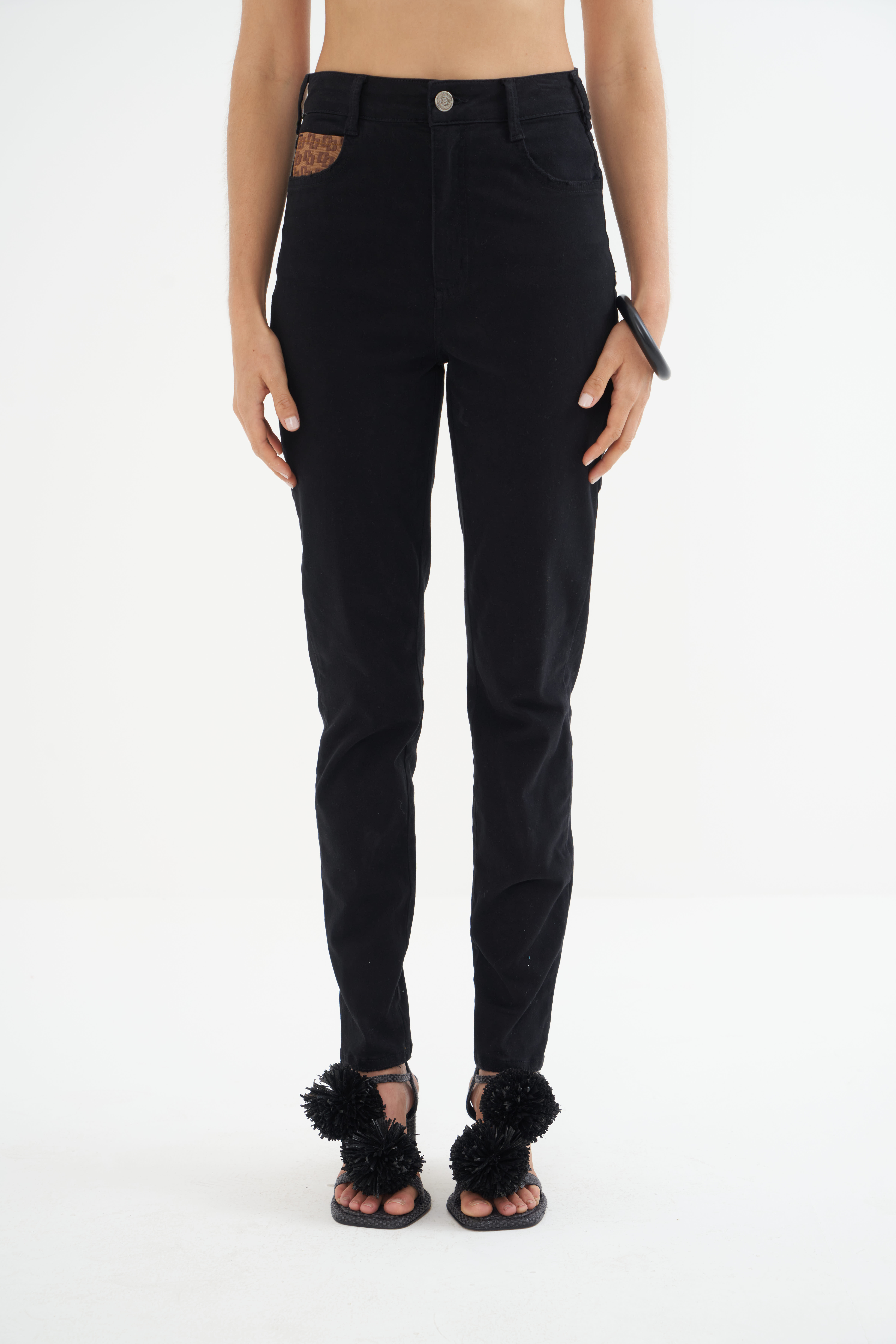 CALÇA SARJA BRUNA STRETCH 46 PRETO
