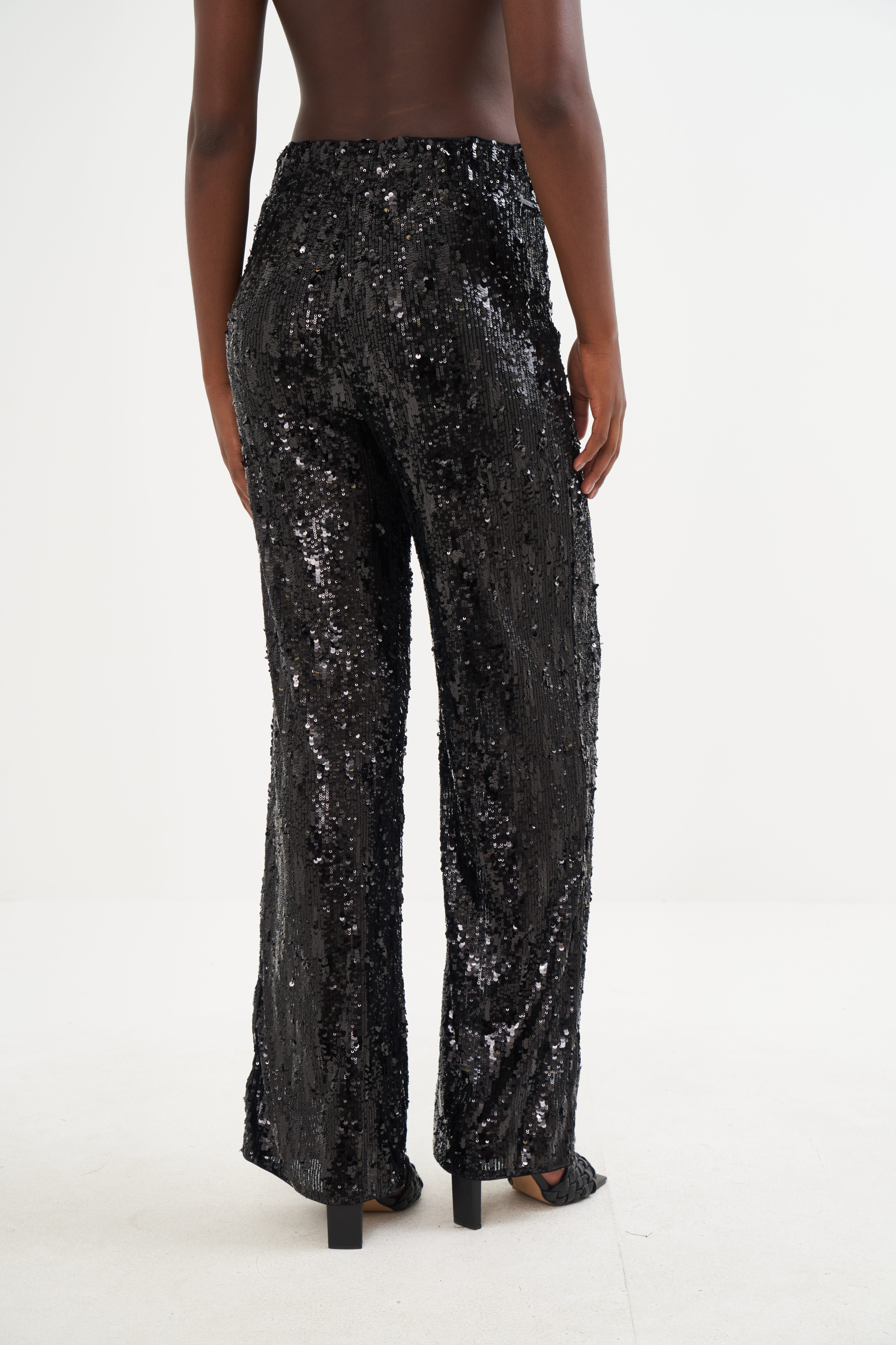 CALÇA PAETÊ G PRETO