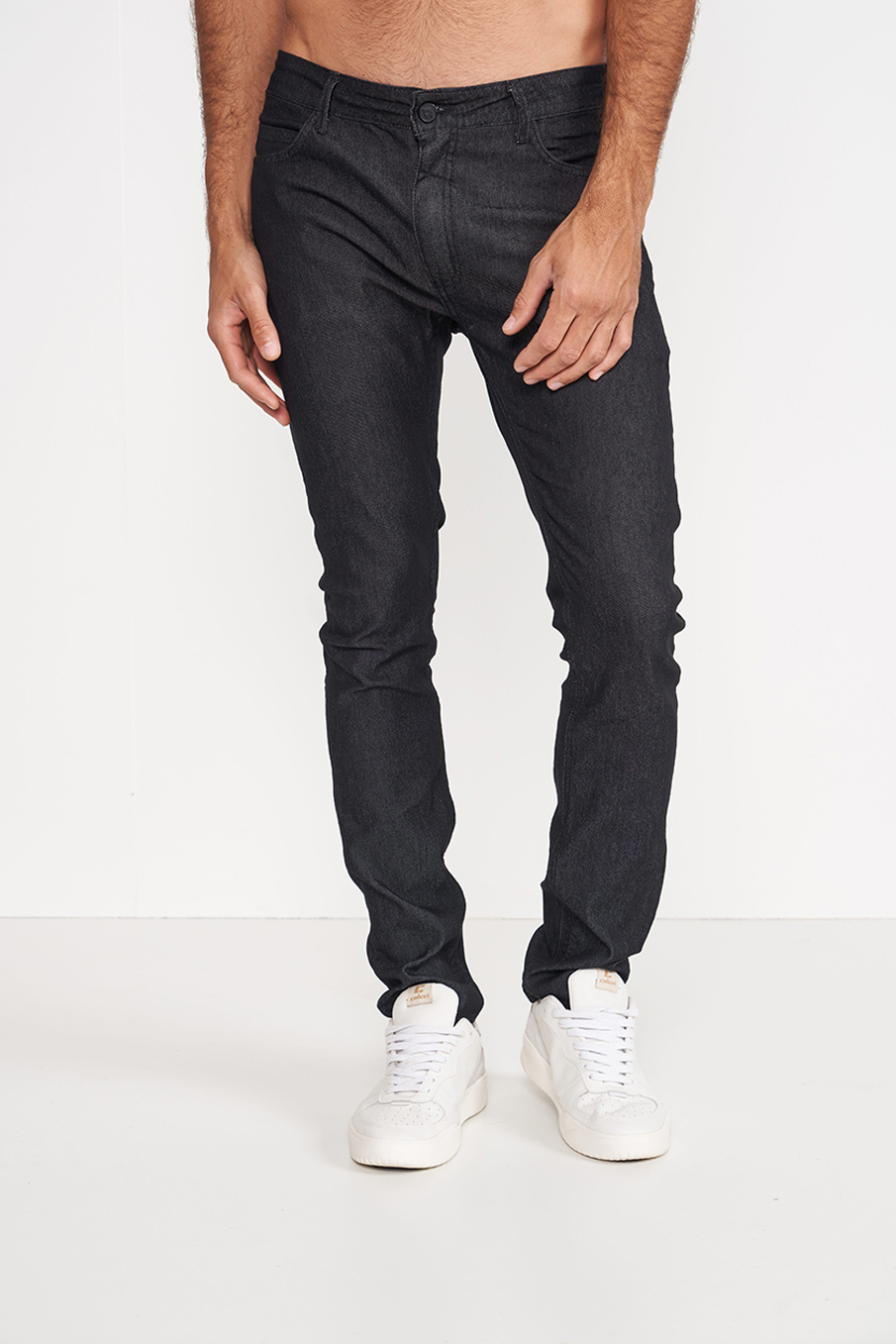 CALÇA JEANS FELIPE SKINNY 40 IND.PRETO