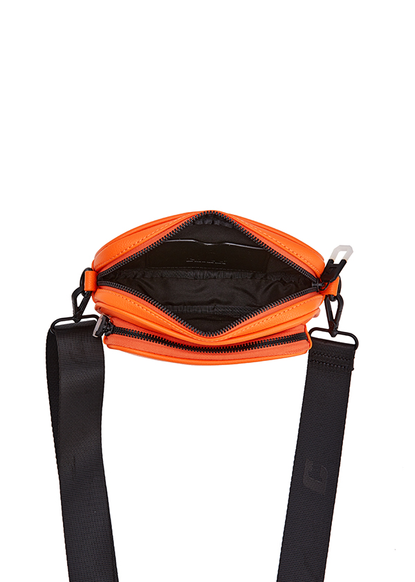BOLSA COLCCI FEM CAM BAG SPORTS FLOAT U PRETO
