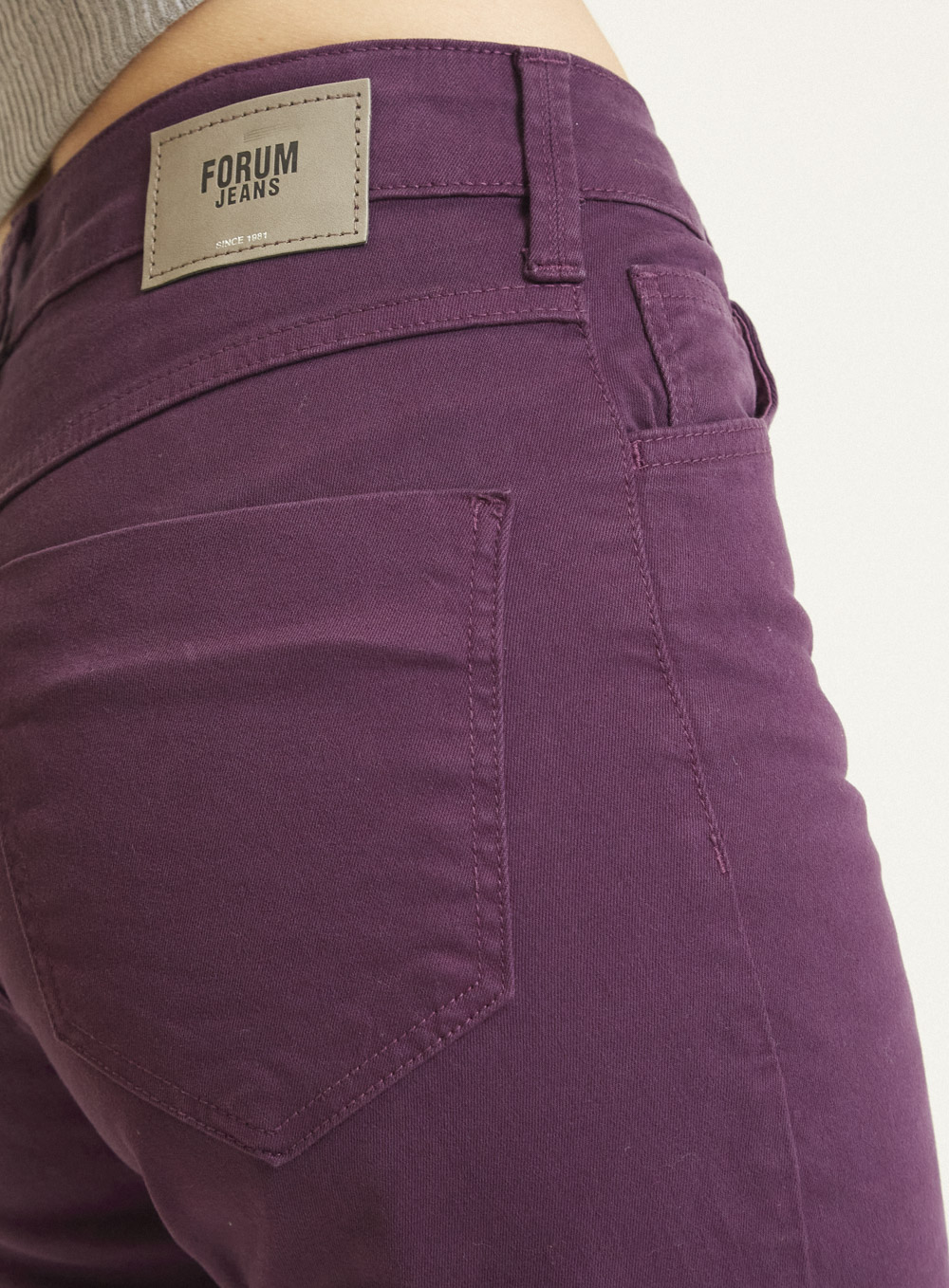 CALÇA SARJA SABRINA 44 OFF SHELL