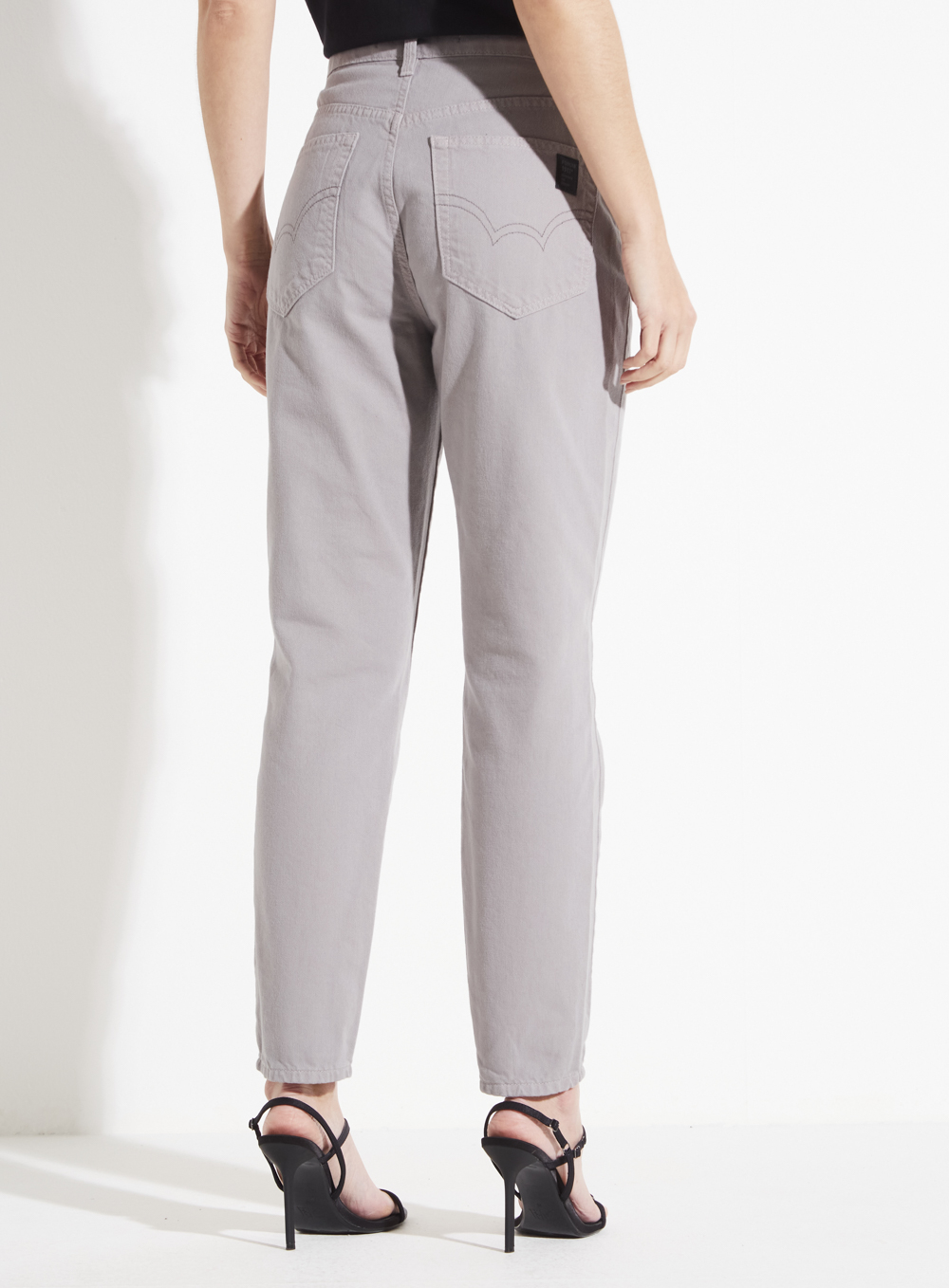 CALÇA SARJA LOLA 36 CINZA NIQUEL