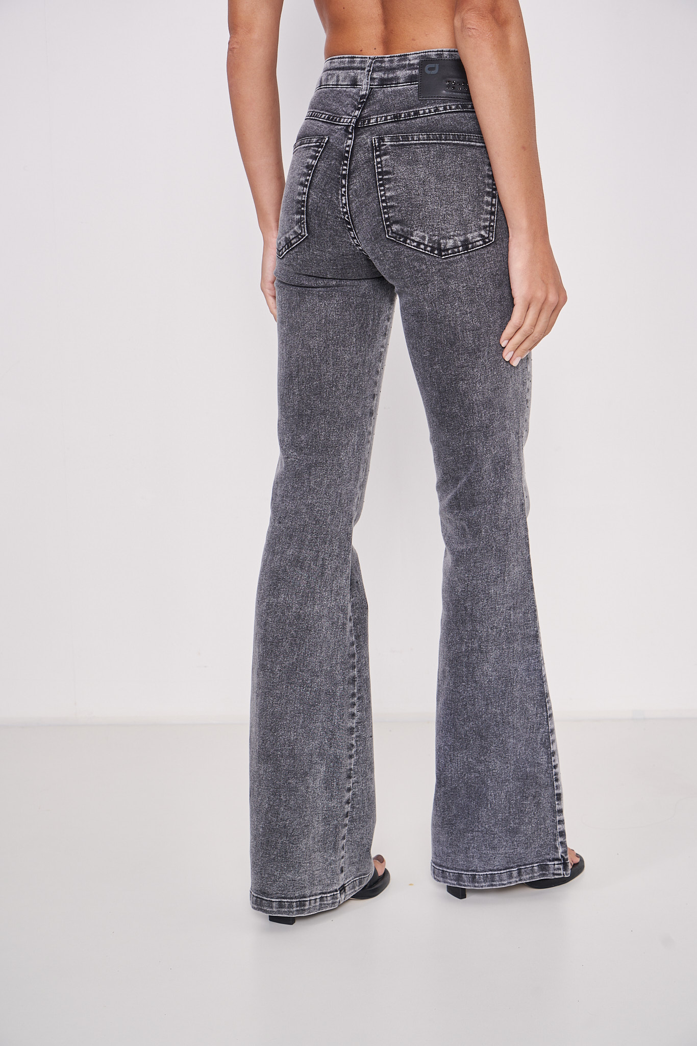 CALÇA JEANS FLARE 42 IND.PRETO