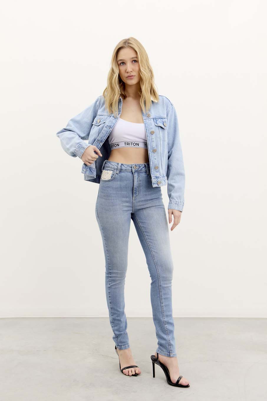 CALÇA JEANS GISELE COM DETALHE PAETÊ 38 INDIGO