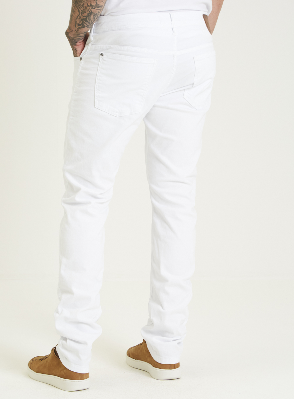 CALÇA SARJA PAUL SLIM 42 BRANCO