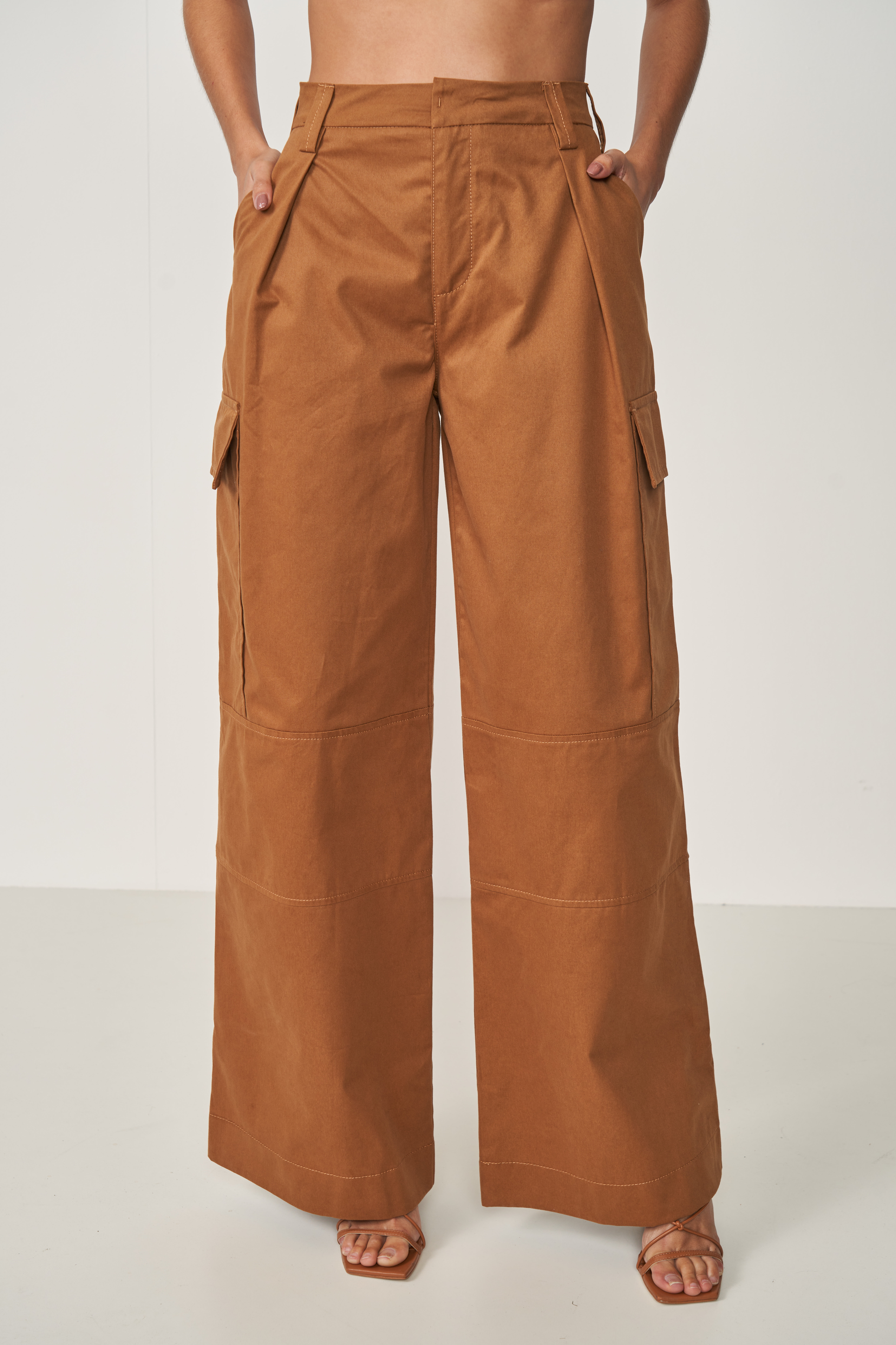 CALÇA SARJA JADE 40 MARROM DROME
