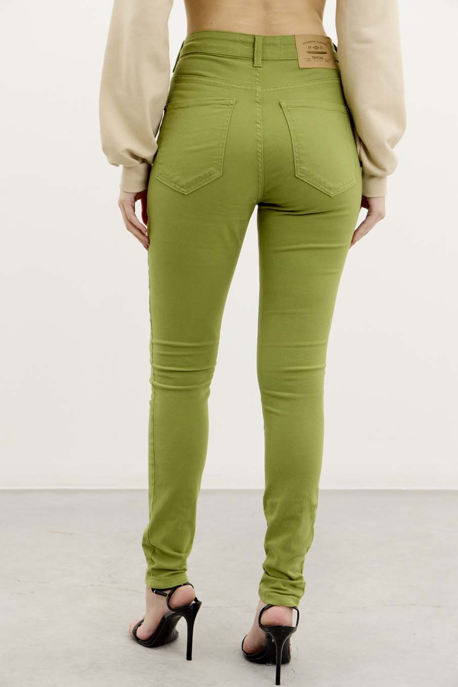 CALÇA SARJA GISELE 44 PRETO