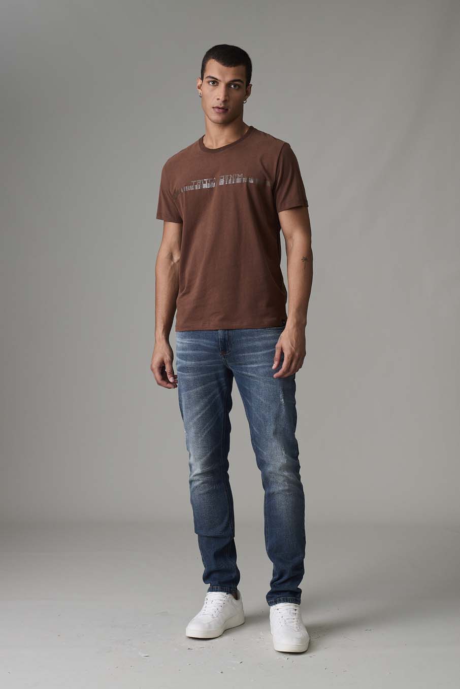 CAMISETA TRITON XGG PRETO