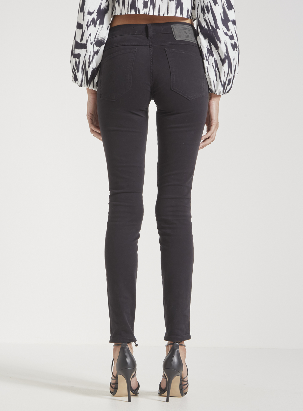 CALÇA SARJA MARISA SKINNY 38 VERMELHO IFE