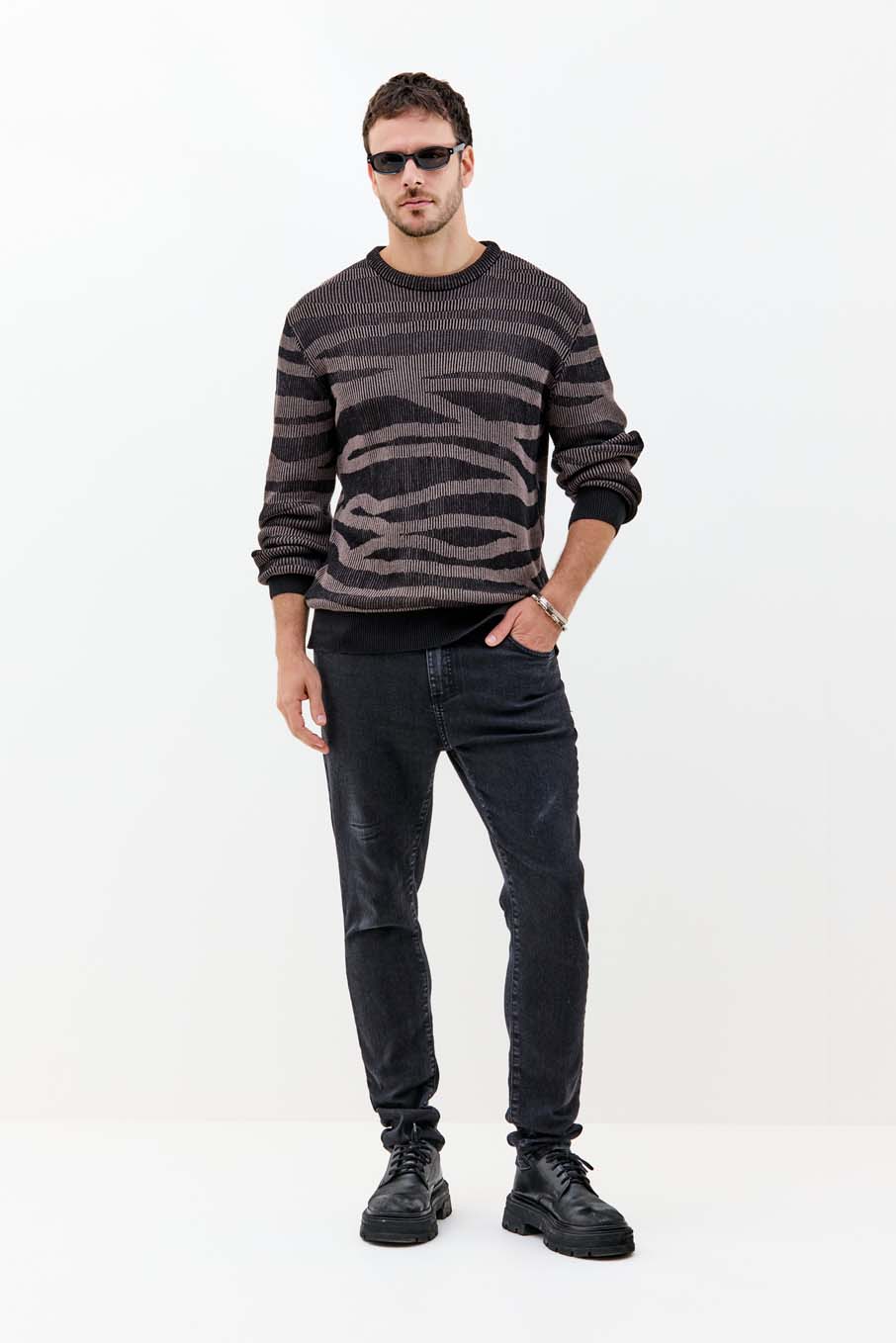 CALÇA JEANS JONAS 48 IND.PRETO
