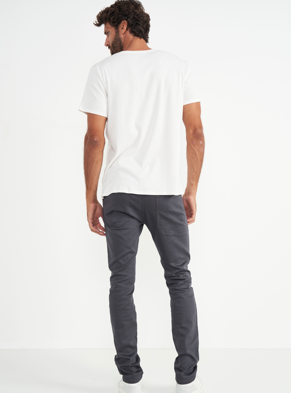 CALÇA SARJA FELIPE SKINNY 48 CINZA MOONQUAKE