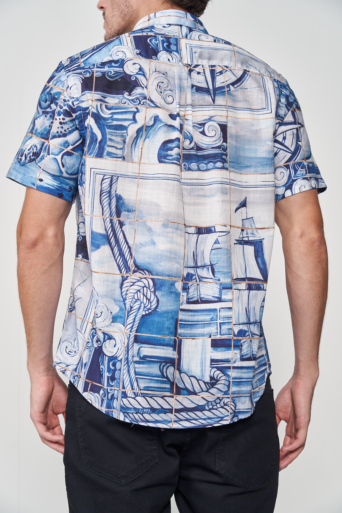 CAMISA ESTAMPADA RELAX M WHITE LOTUS
