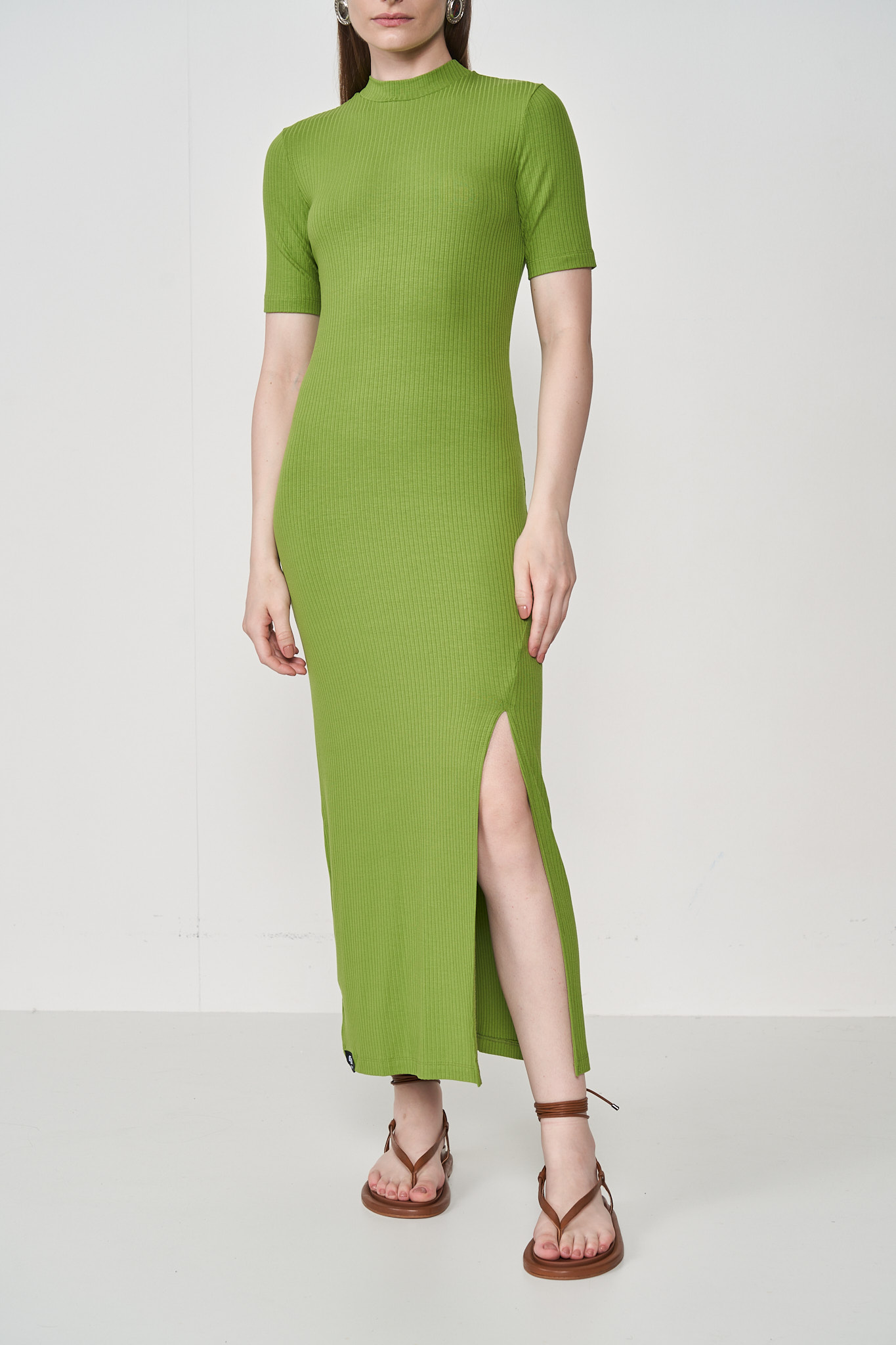 VESTIDO CANELADO M VERDE PERIDOT