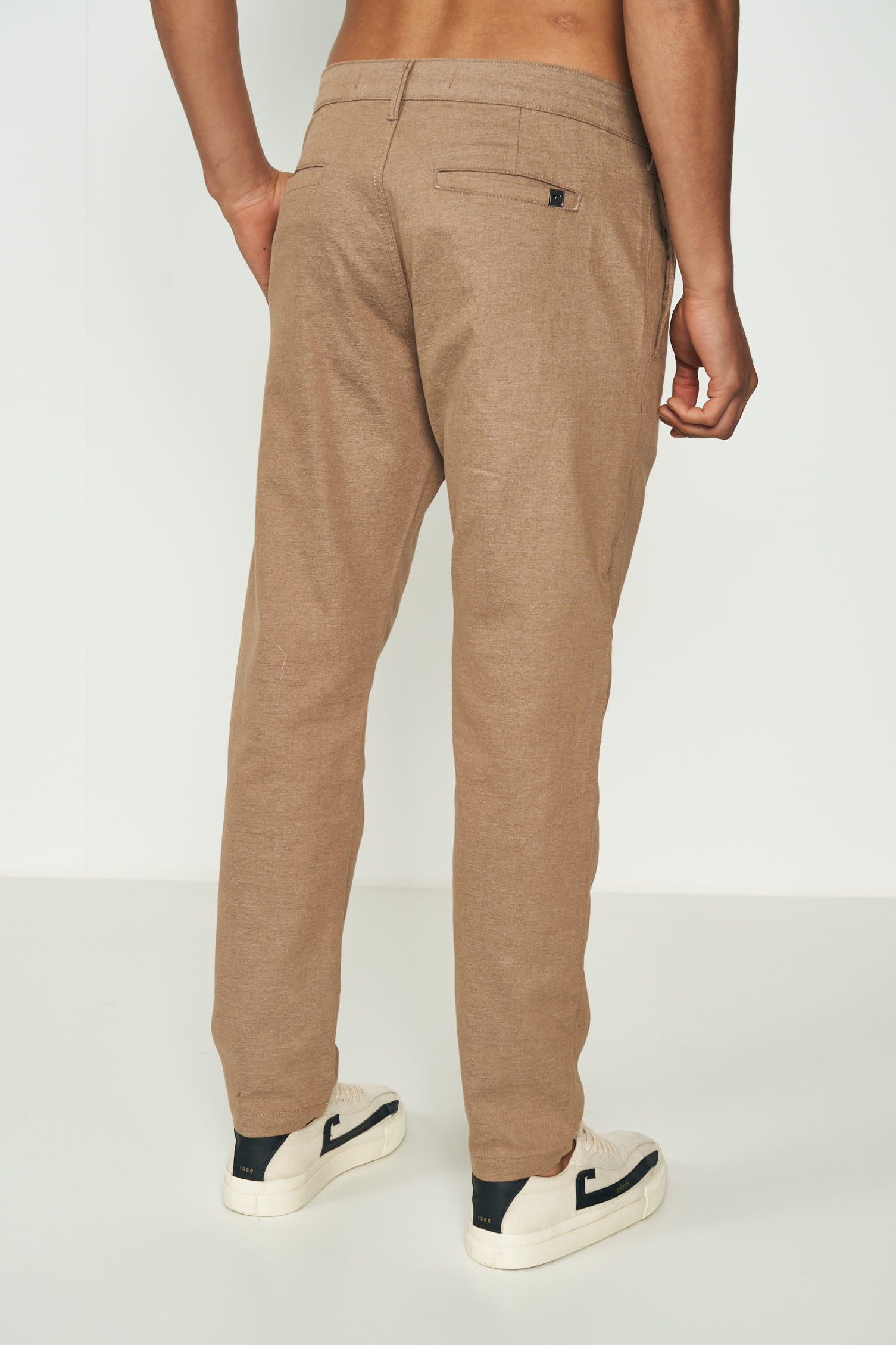 CALÇA SARJA NEW CHINO 48 CINZA LAYLA