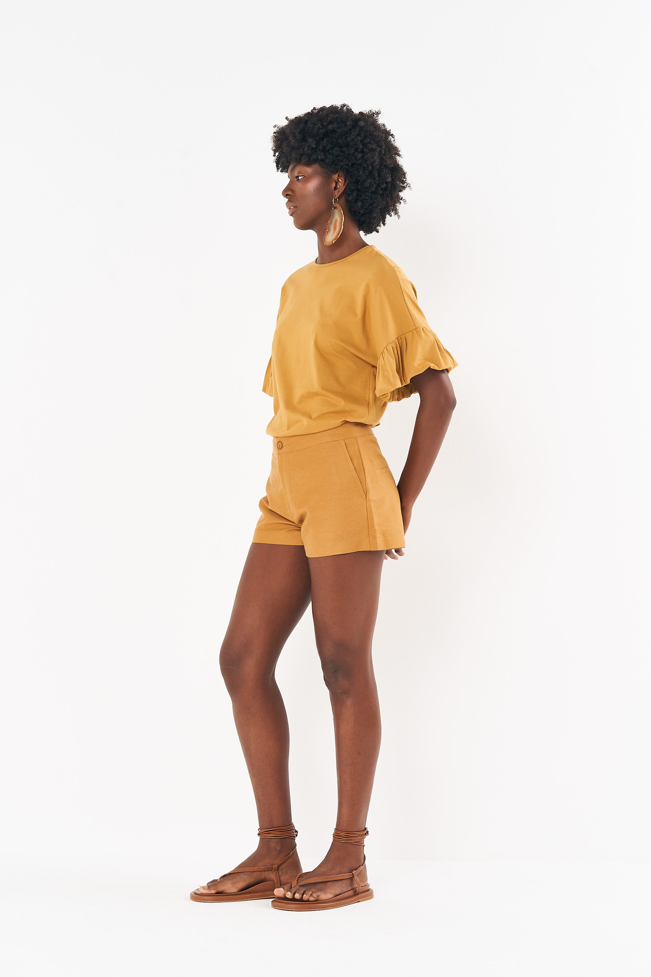 SHORT LINHO 38 MARROM EBBELA