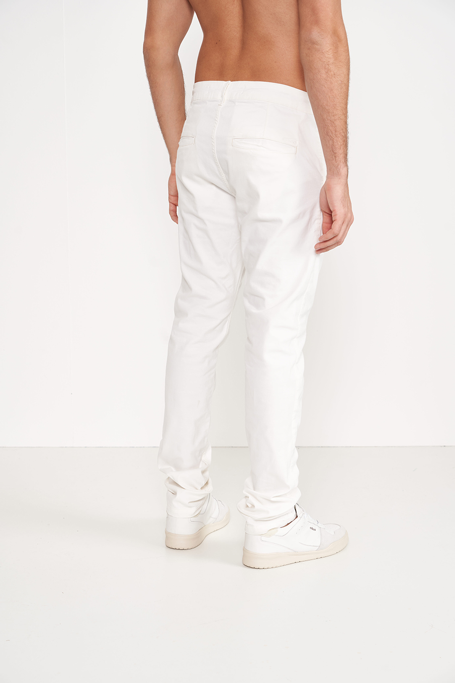 CALÇA SARJA FELIPE SKINNY 40 OFF SHELL