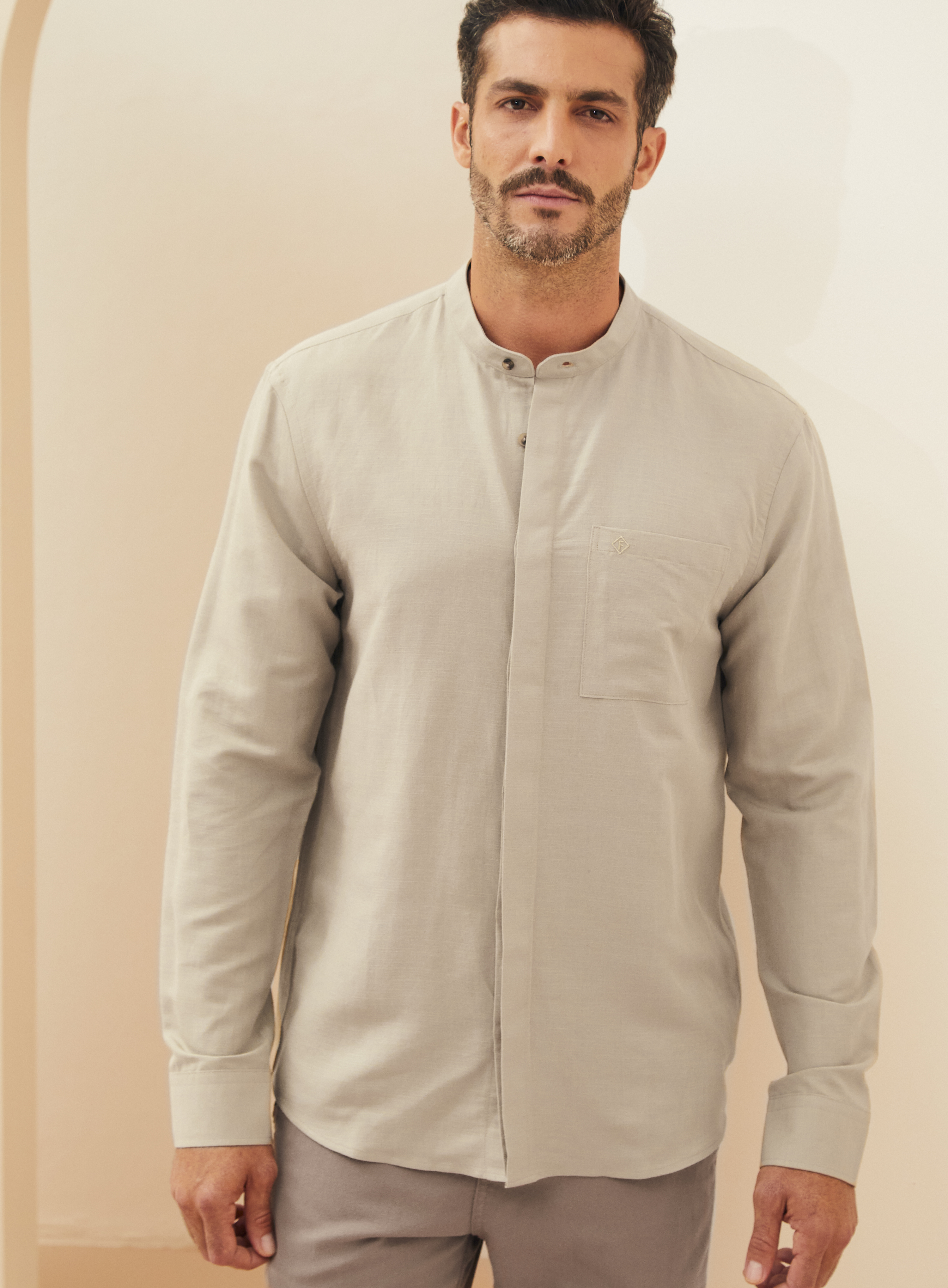 CAMISA LINHO RELAX P BEGE ESQUILO