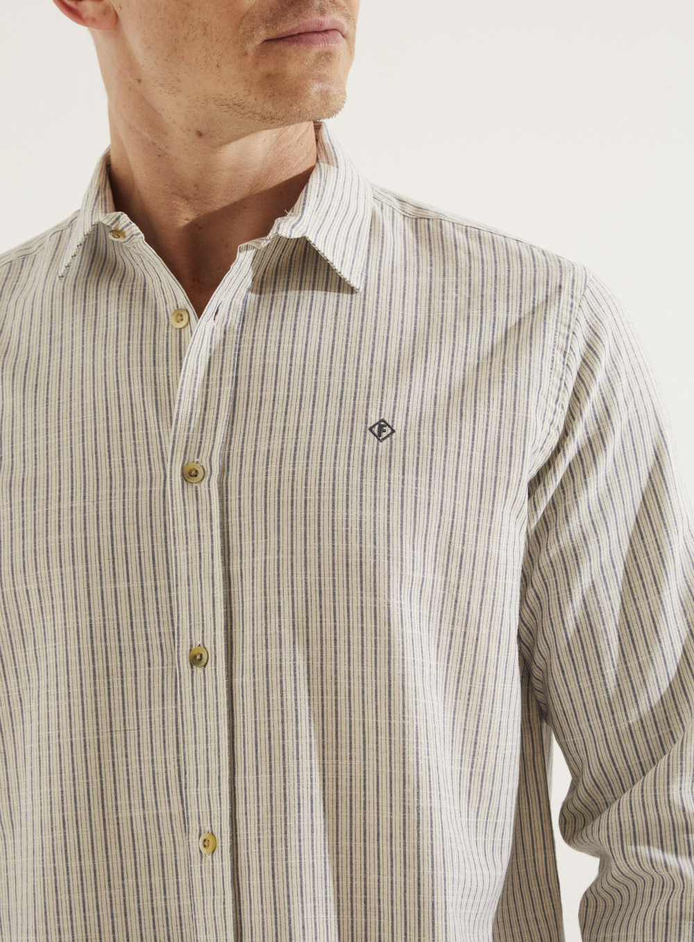 CAMISA LINHO LISTRADA RELAX M LISTRADO