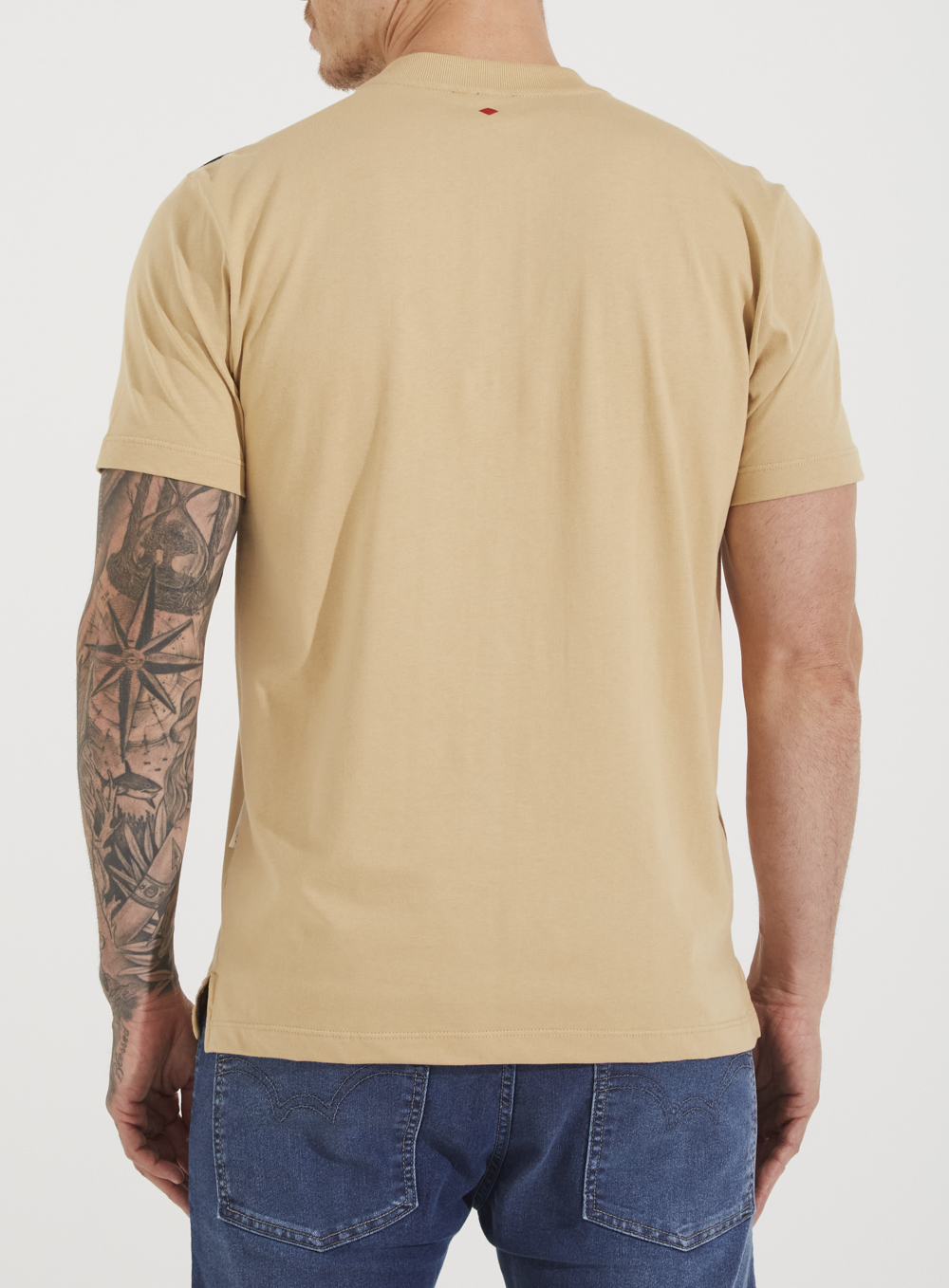 CAMISETA FORUM M BEGE INCENSE
