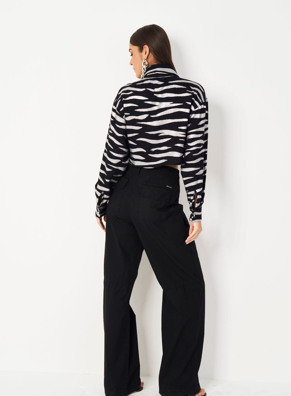 CAMISA JACQUARD METALIZADA M PRETO/PRATA