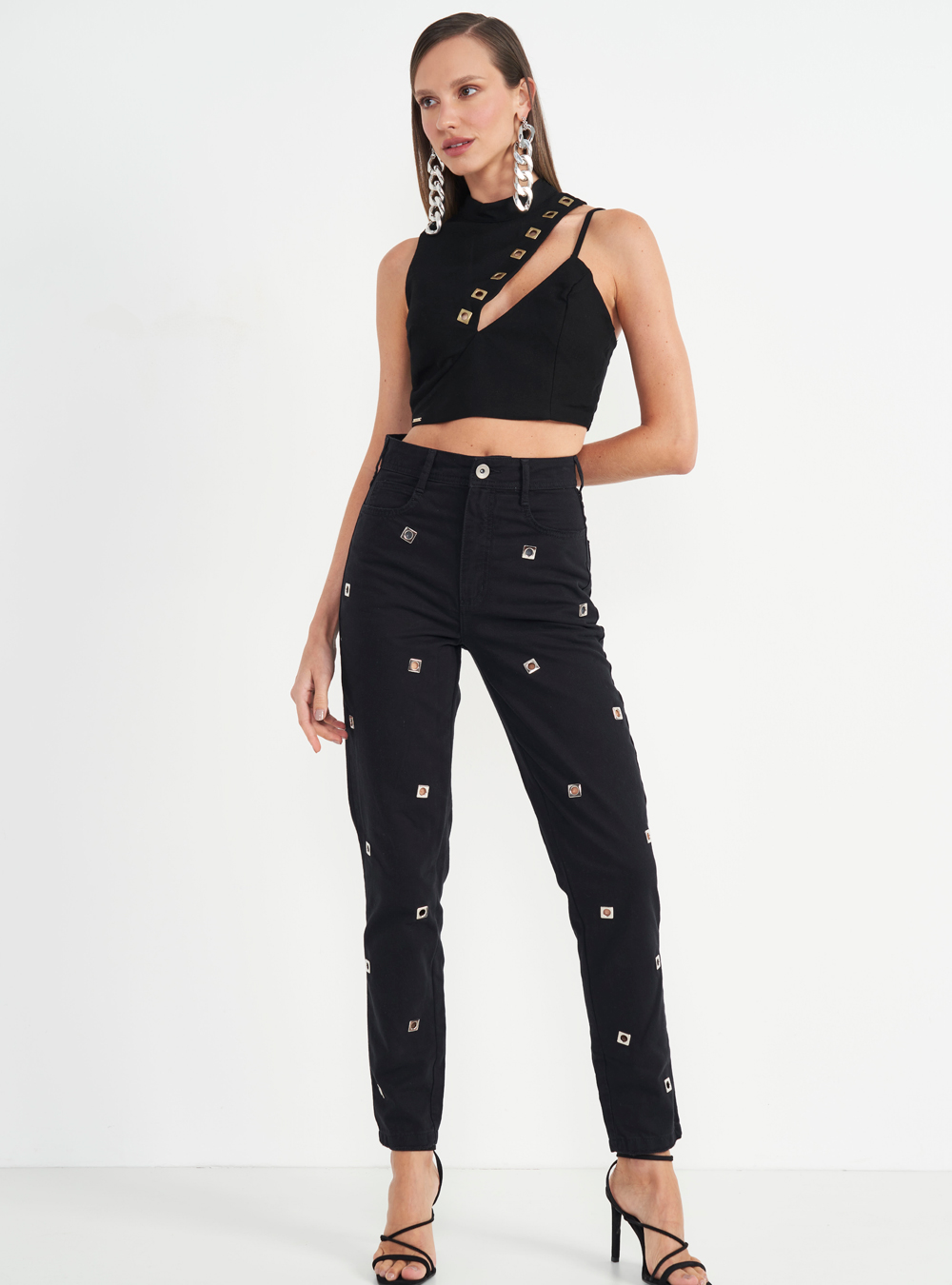 CALÇA SARJA BRUNA COM ILHÓS 34 PRETO