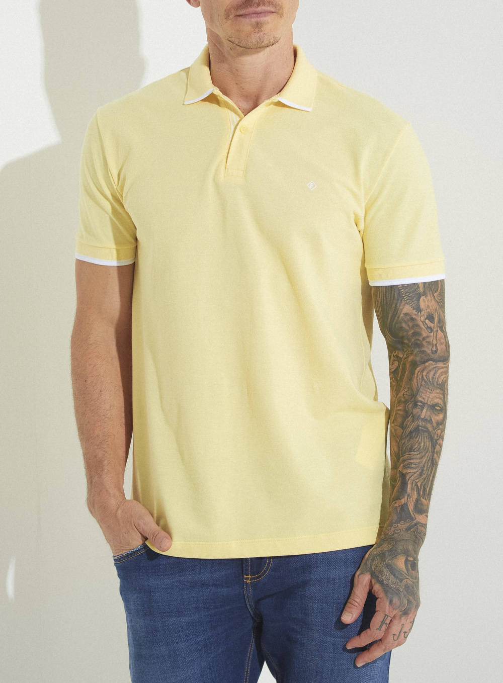 POLO FORUM XGG AMARELO CANARIO